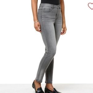 DG2 by Diane Gilman New Classic Stretch Vintage Wash Skinny Jean 16W